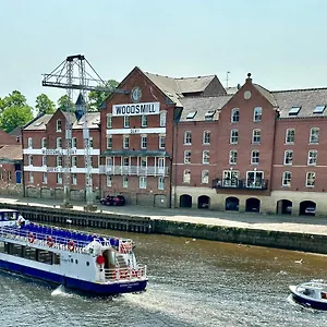  Apartment Riverside At Woodsmill Quay United Kingdom